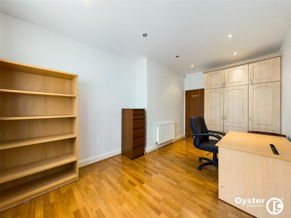 Bedroom 5/Office
