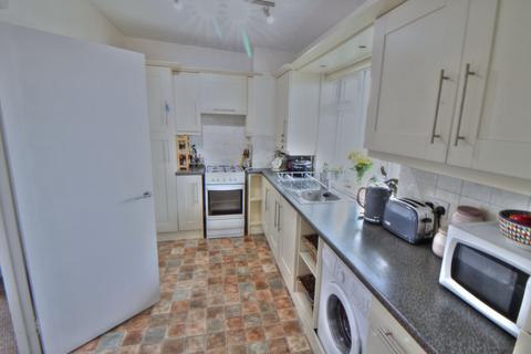 2 bedroom apartment to rent, Shakespeare Square, Ilford