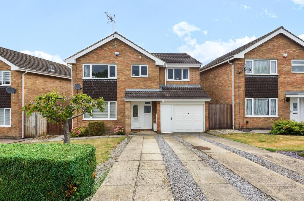 Avonmead, Greenmeadow, Swindon, Wiltshire, SN25 4 bed detached house