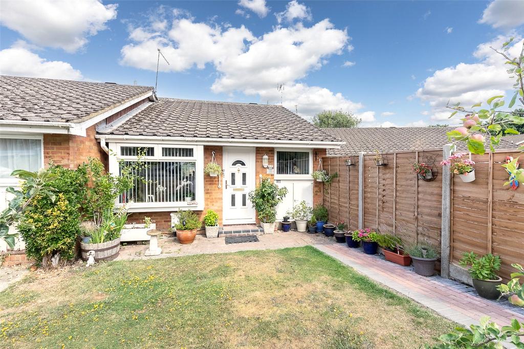 Madingley, Birch Hill, Bracknell, RG12 2 bed bungalow for sale £350,000