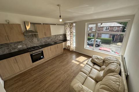2 bedroom apartment to rent, Heathside Road, Manchester, M20