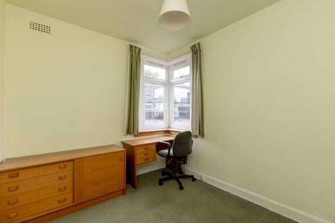 34 Silverknowes Terrace, Edinburgh, EH4 5HL