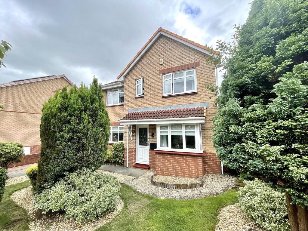 Redwood Grove, Coatbridge ML5 4 bed detached house £255,000