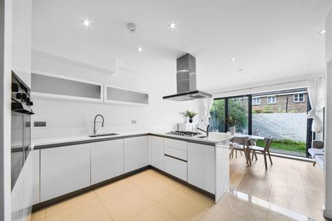 25 Tiller Road, London, E14 8PY