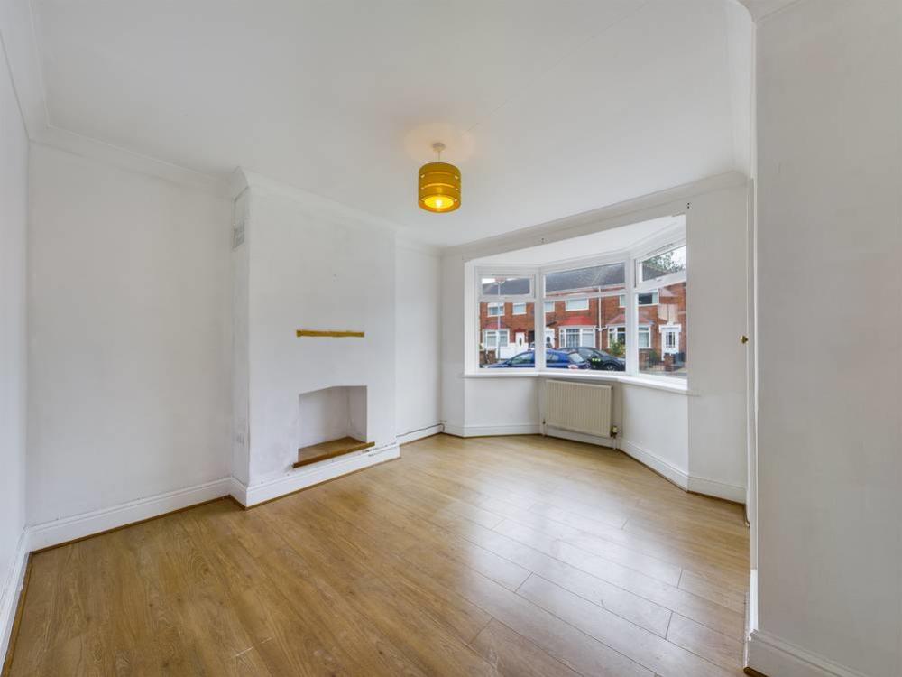 Seaton Road, Hessle, HU13 2 bed terraced house £135,000