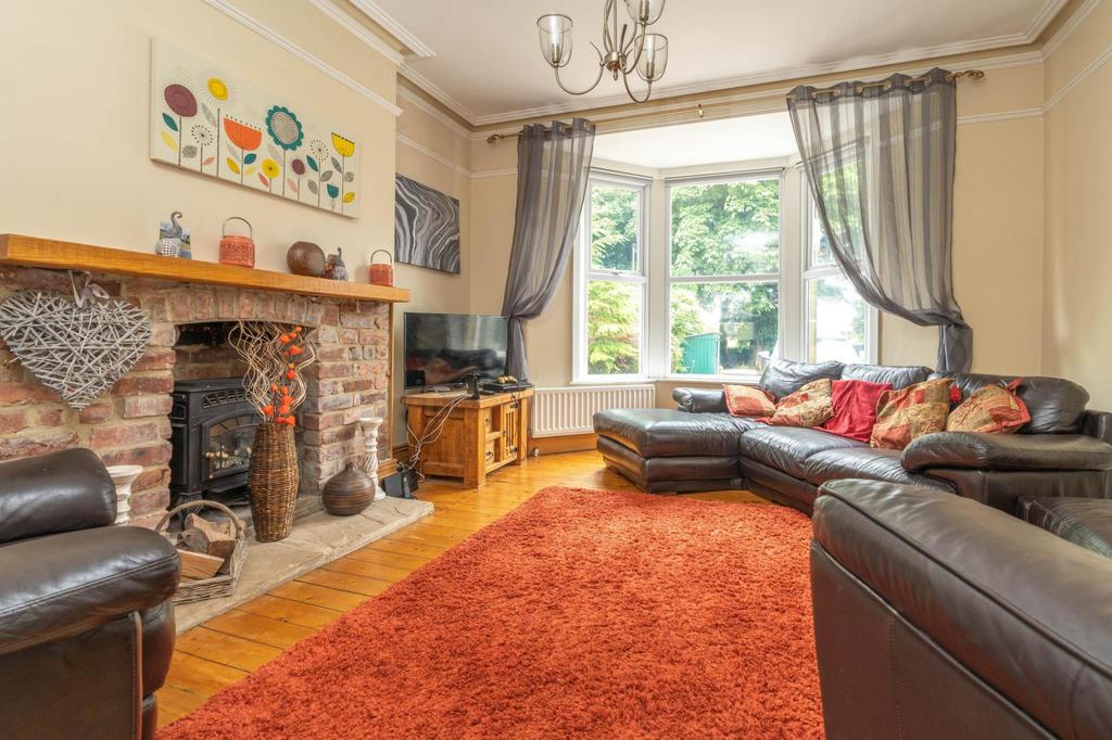 Crowestones, Buxton, Derbyshire, SK17 4 bed semidetached house £349,995
