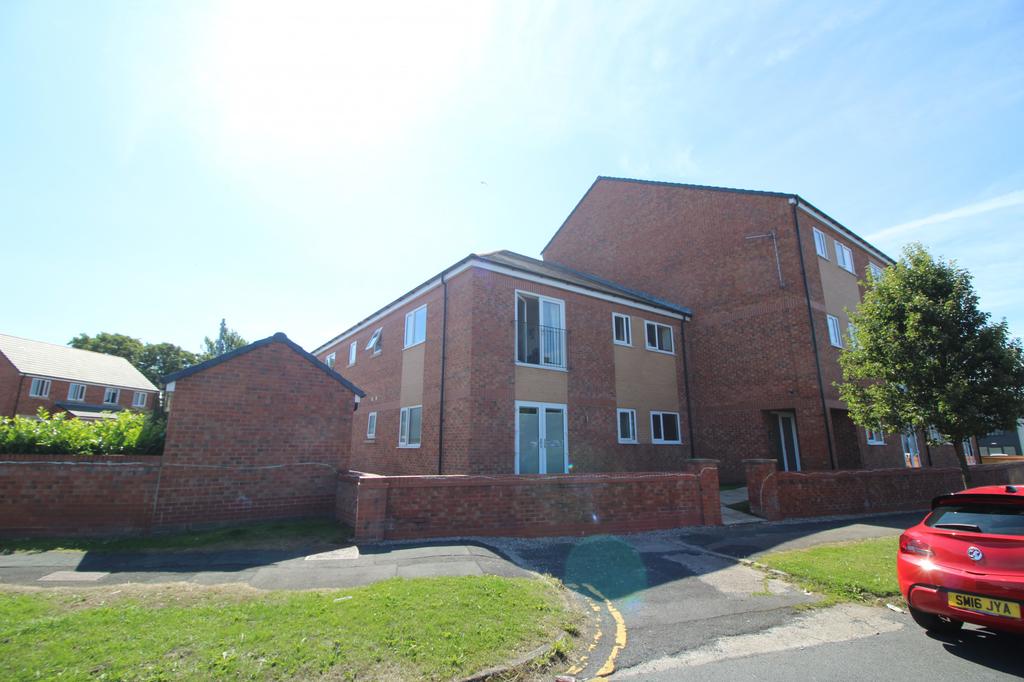 Langdale Gardens, Blackpool, FY4 2 bed apartment for sale £99,950