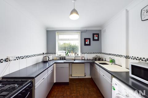 3 bedroom semi-detached house for sale - Arreton Close, Hull, East Riding Of Yorkshire, HU8
