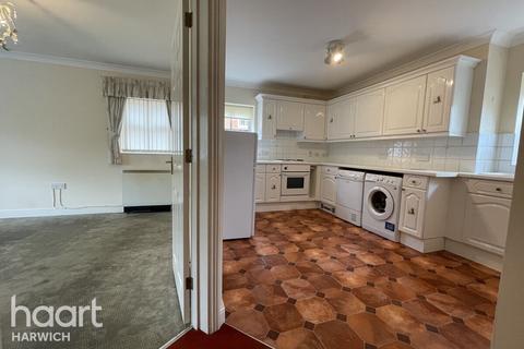 2 bedroom maisonette for sale, Michaelstowe Drive, HARWICH