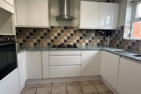 3 bedroom end of terrace house to rent, Kimberland Way, Abbeymead, Gloucester, GL4