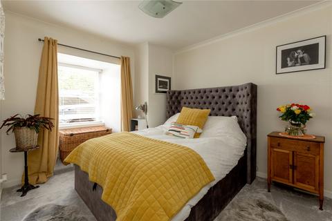 15/1 Bells Brae, Edinburgh, EH4 3BJ