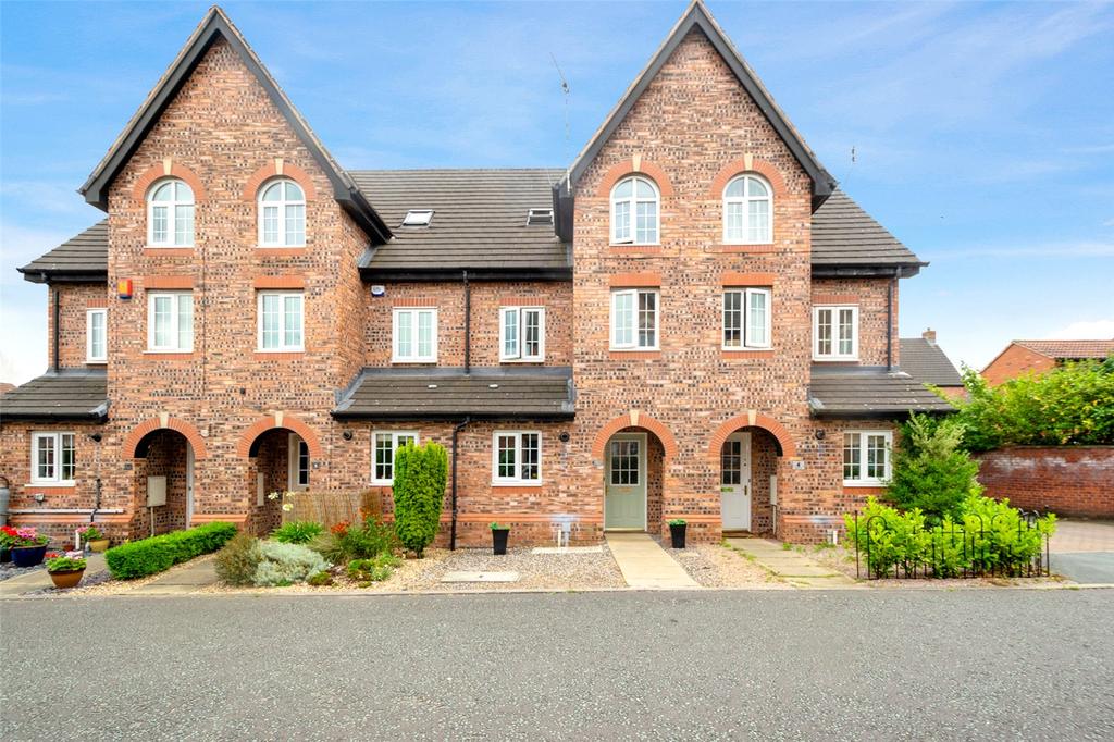 Spey Close, Middlewich 3 bed terraced house for sale £210,000