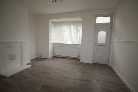 2 bedroom terraced house to rent, Mables Villas, Holland St, Hull, HU9