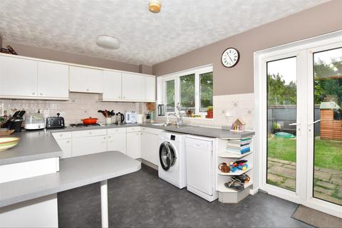 90 Bishops Way, Canterbury, CT2 8DU