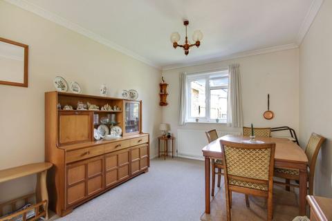 25 Barlow Road, Barnstaple, EX31 1TR