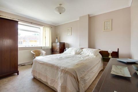 25 Barlow Road, Barnstaple, EX31 1TR