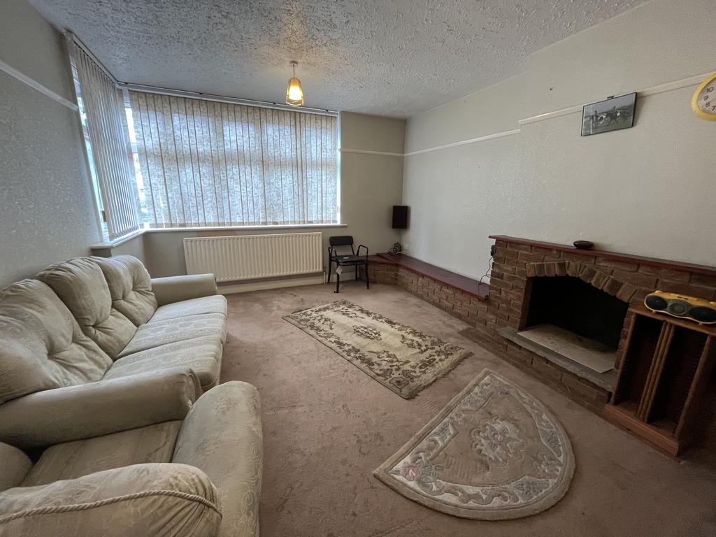 Ernest Grove, Beckenham 3 bed terraced house £585,000