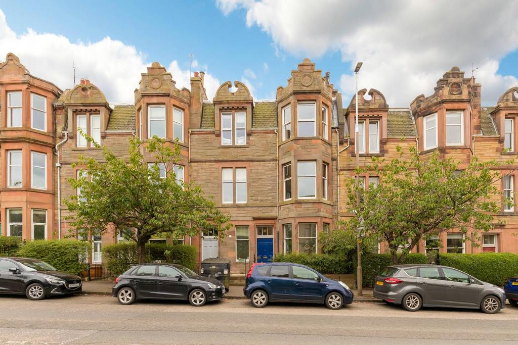 84 Blackford Avenue, Blackford, EH9 3ES 3 bed flat for sale £400,000