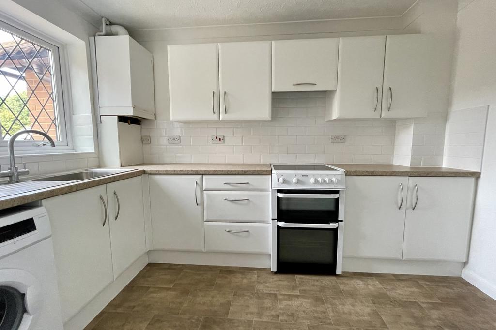 Priory Orchard, Great Cliffe Road, Eastbourne, East Sussex, BN23 2 bed