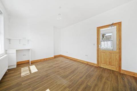 5 bedroom house share to rent - Fairfax Road, Finsbury Park
