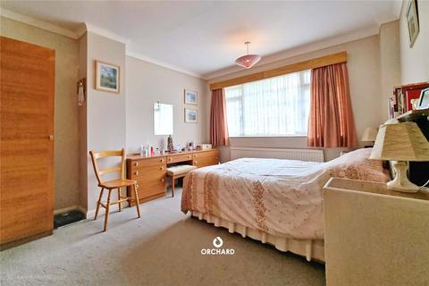 13 Edinburgh Close, Ickenham, Uxbridge, UB10 8RA