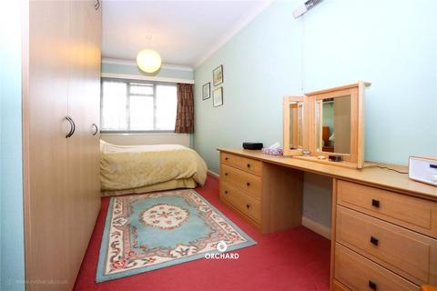 13 Edinburgh Close, Ickenham, Uxbridge, UB10 8RA