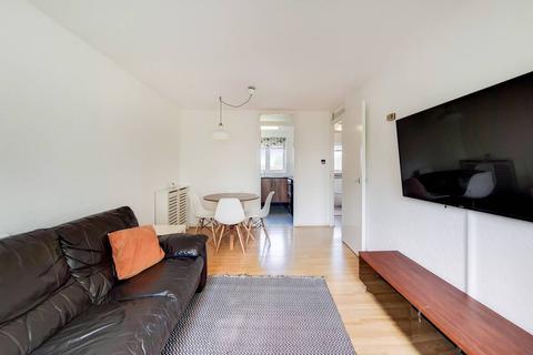 31 Sycamore Close, London, E16 4QR