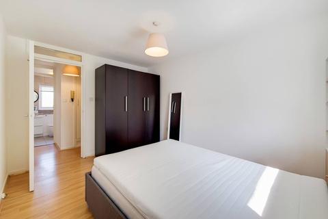 31 Sycamore Close, London, E16 4QR