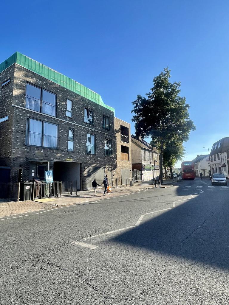 78 & 78A Westmead Road, Sutton, SM1 4JF Office - £1,292 pcm (£298 pw)