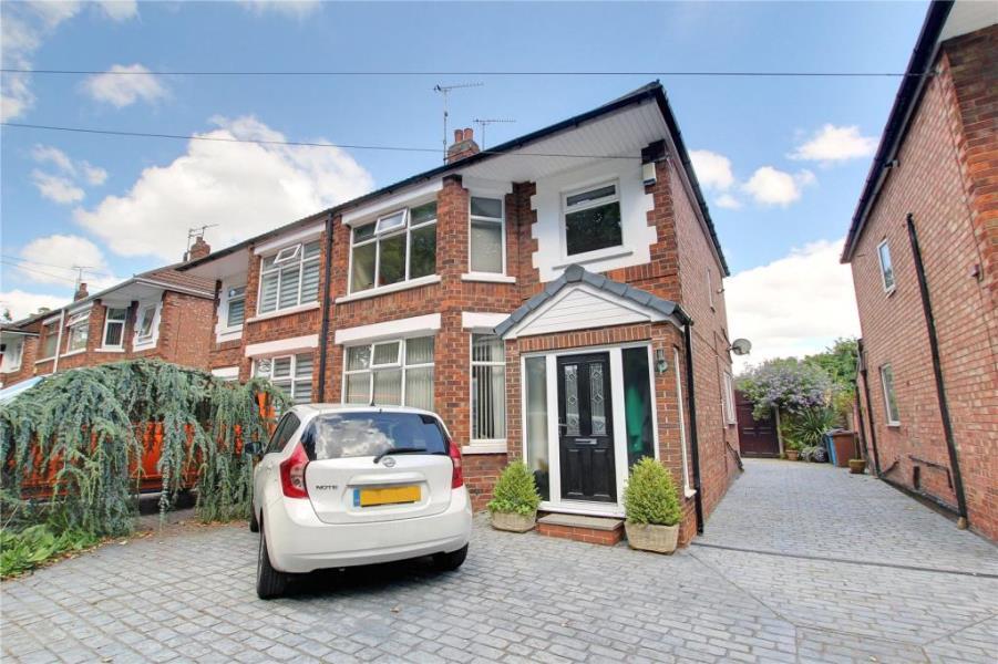 Ings Road, SuttononHull, HU7 4UZ 3 bed semidetached house £795 pcm