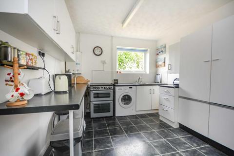 2 bedroom semi-detached bungalow for sale - Helmdon Close, Ramsgate