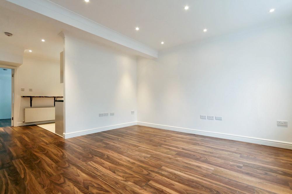 Nutfield Road, London, SE22 4 bed terraced house £3,500 pcm (£808 pw)