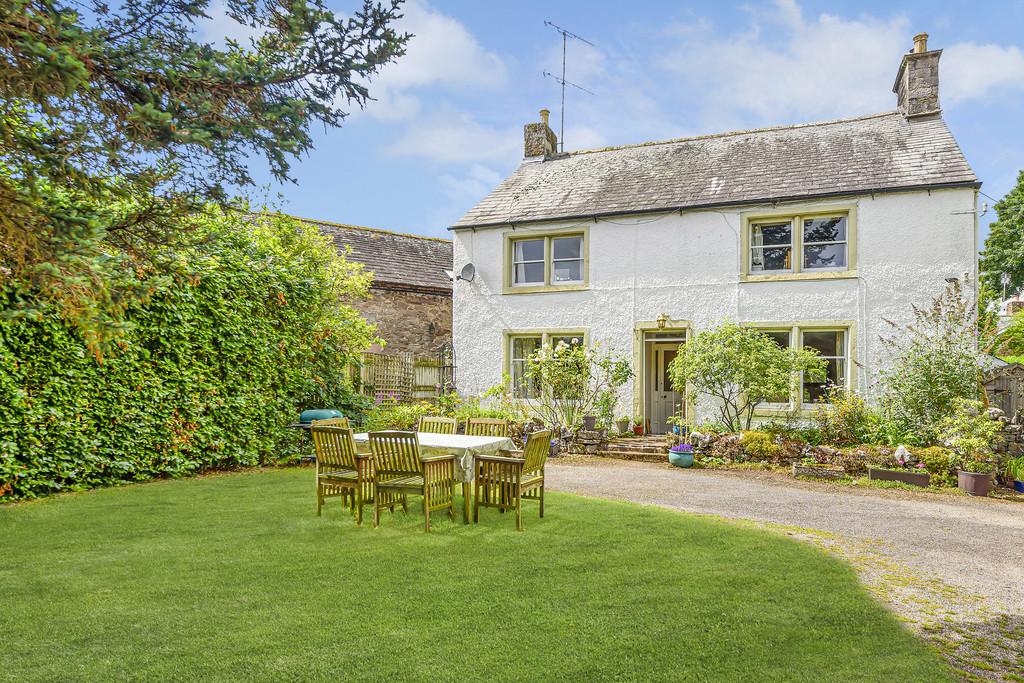 The Hollies, Stainton, Penrith, Cumbria, CA11 0EP 4 bed link detached