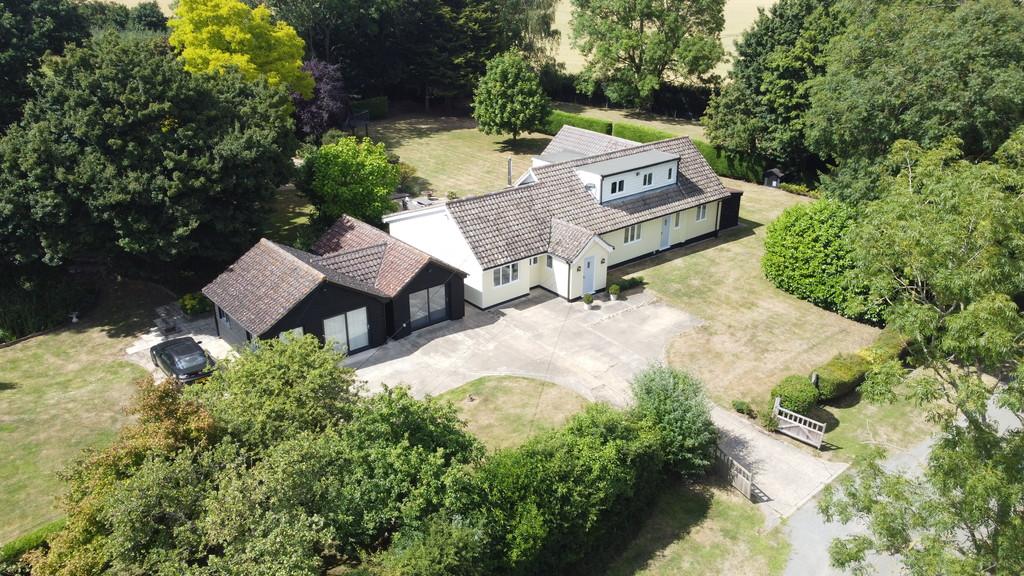 Dallinghoo, Nr Woodbridge, Suffolk 5 bed chalet £950,000