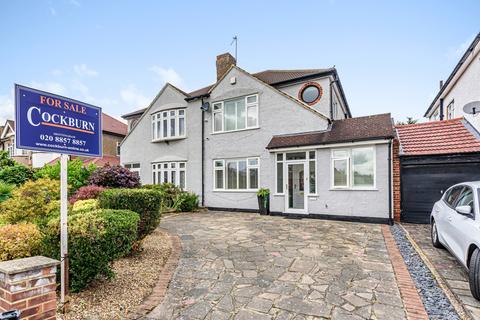 6 Leysdown Road, London, SE9 3LT