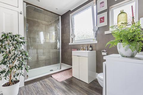 6 Leysdown Road, London, SE9 3LT