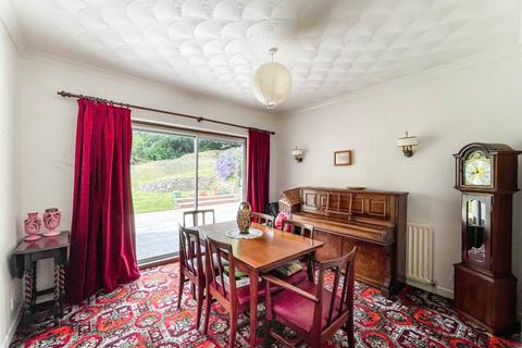 16 Brodawel, Llannon, Llanelli, SA14 6BJ
