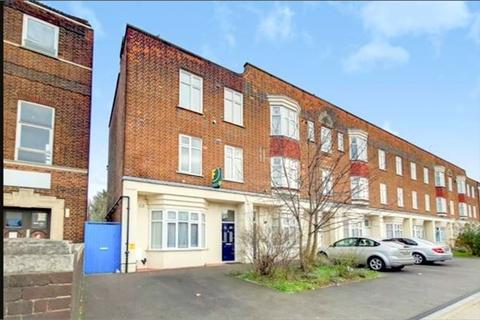 1 bedroom ground floor flat for sale - Bromley Road, Catford, London,