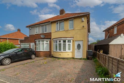 2 bedroom semi-detached house to rent, Weston Avenue, Tividale, B69