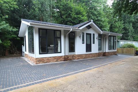 2 bedroom mobile home for sale - Havenwood, Arundel