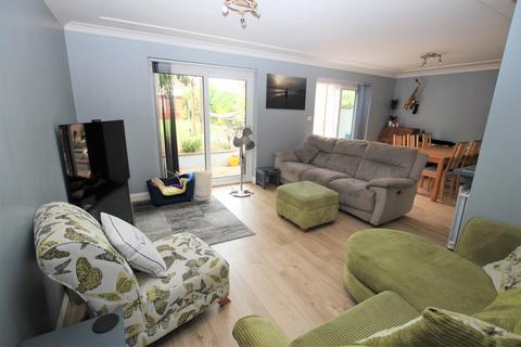 60 Ridge Way, Crayford, Dartford, DA1 3PS