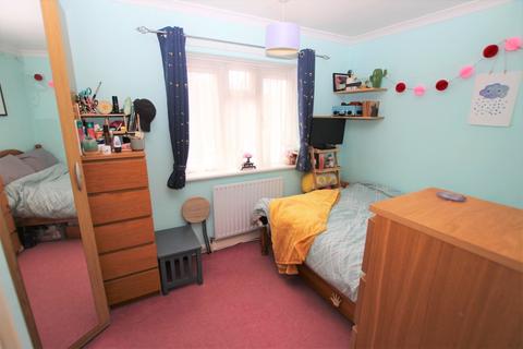 60 Ridge Way, Crayford, Dartford, DA1 3PS