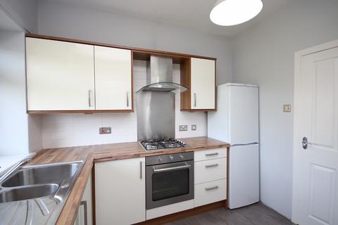 2 bedroom flat to rent, Pendeen Road, Barlanark, Glasgow - Available NOW!
