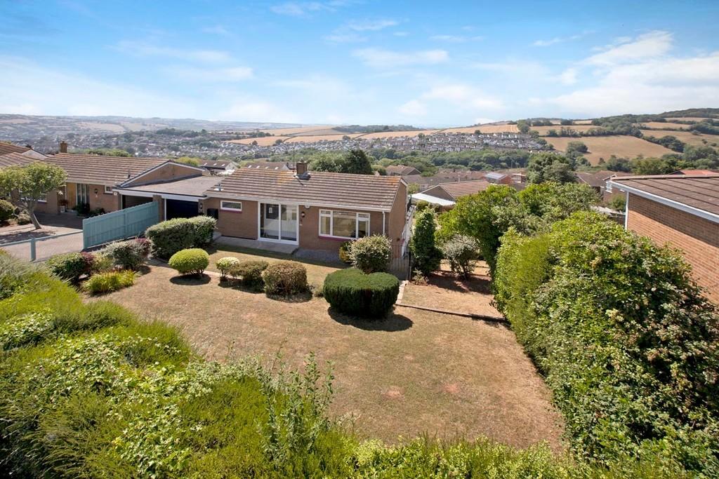 St. Marys Road, Teignmouth 3 bed link detached house £450,000