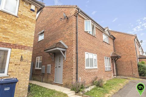 29 Burrell Close, Edgware, HA8 8YZ