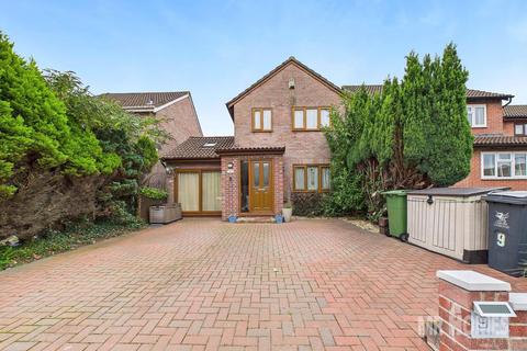 Deepwood Close, St Fagans, Cardiff, CF5