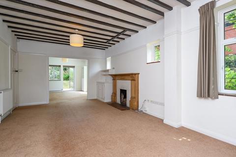 5 bedroom detached house for sale - Leatherhead
