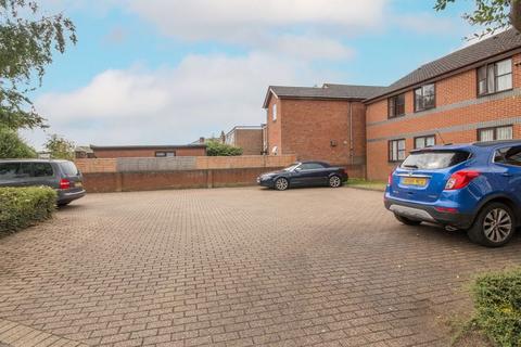 Flat 3, Beaumont Place Beaumont Road, Totton, Southampton, SO40 3AJ