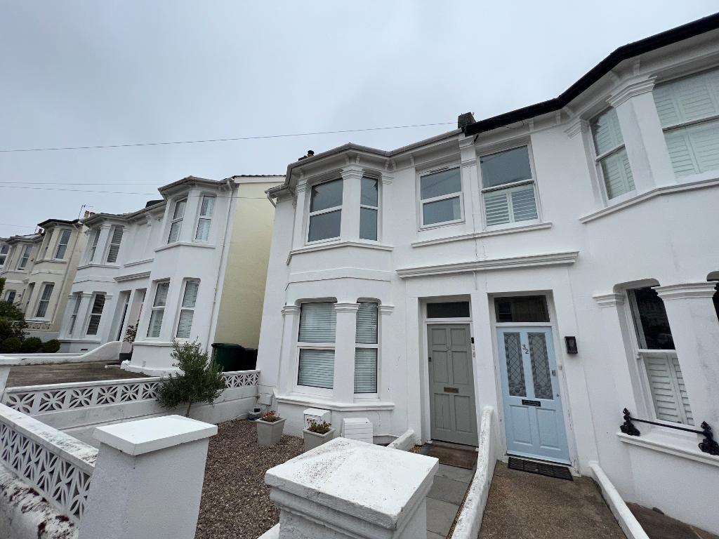 Havelock Road, Brighton, East Sussex... 2 bed flat £1,350 pcm (£312 pw)