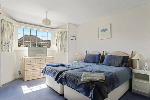 4 bedroom semi-detached house for sale - St Margarets Road, Girton, Cambridge, CB3
